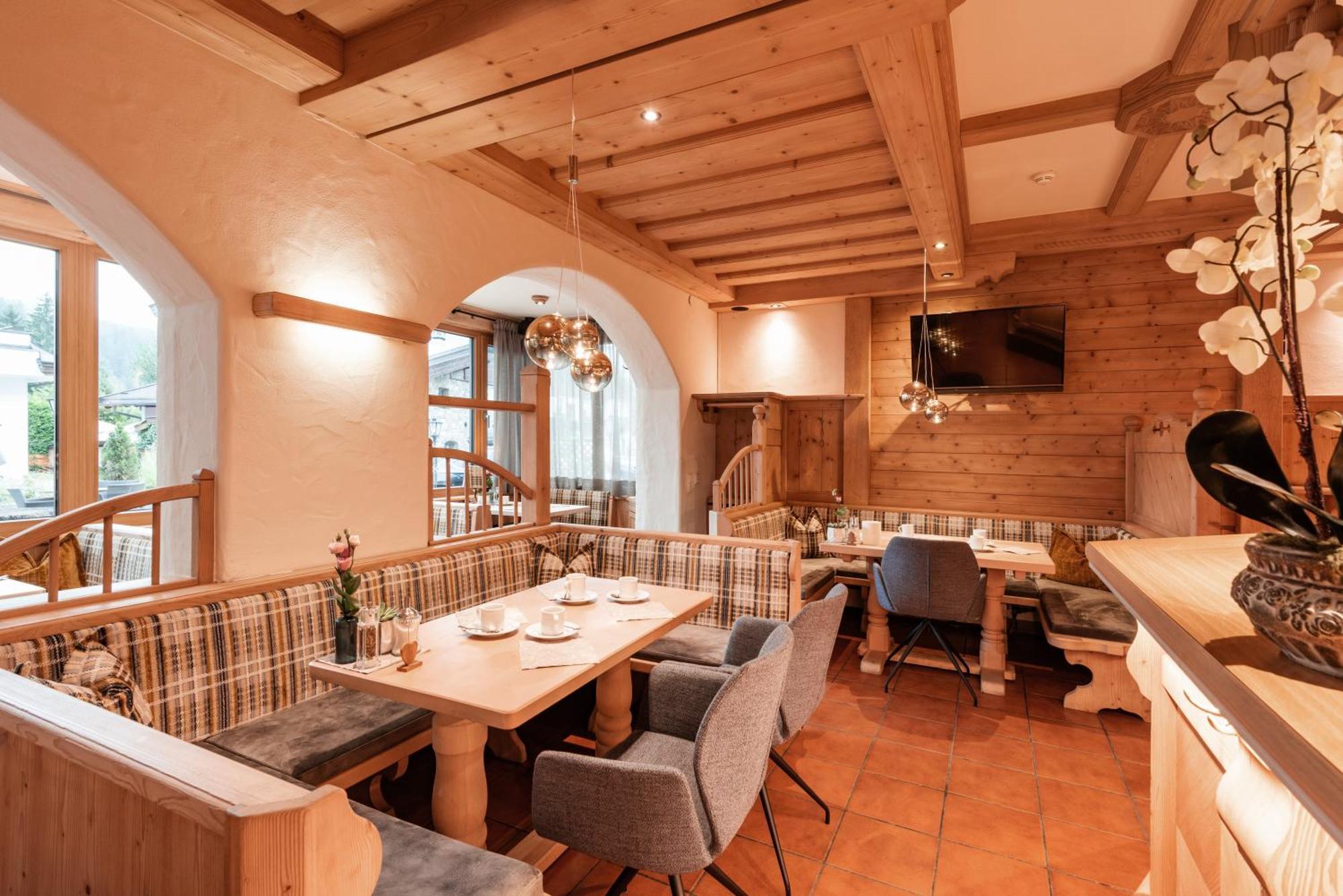 Mini-hôtel Alpen Glueck Unterm Rain Garni 4*
